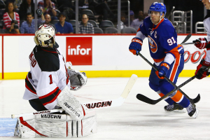NJ Devils Keith Kinkaid makes a save on NY Islanders John Tavares.(Brandon Titus/Inside Hockey)
