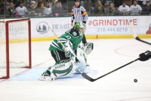 UND goalie Cam Johnson (Matt Schill UND Athletics)