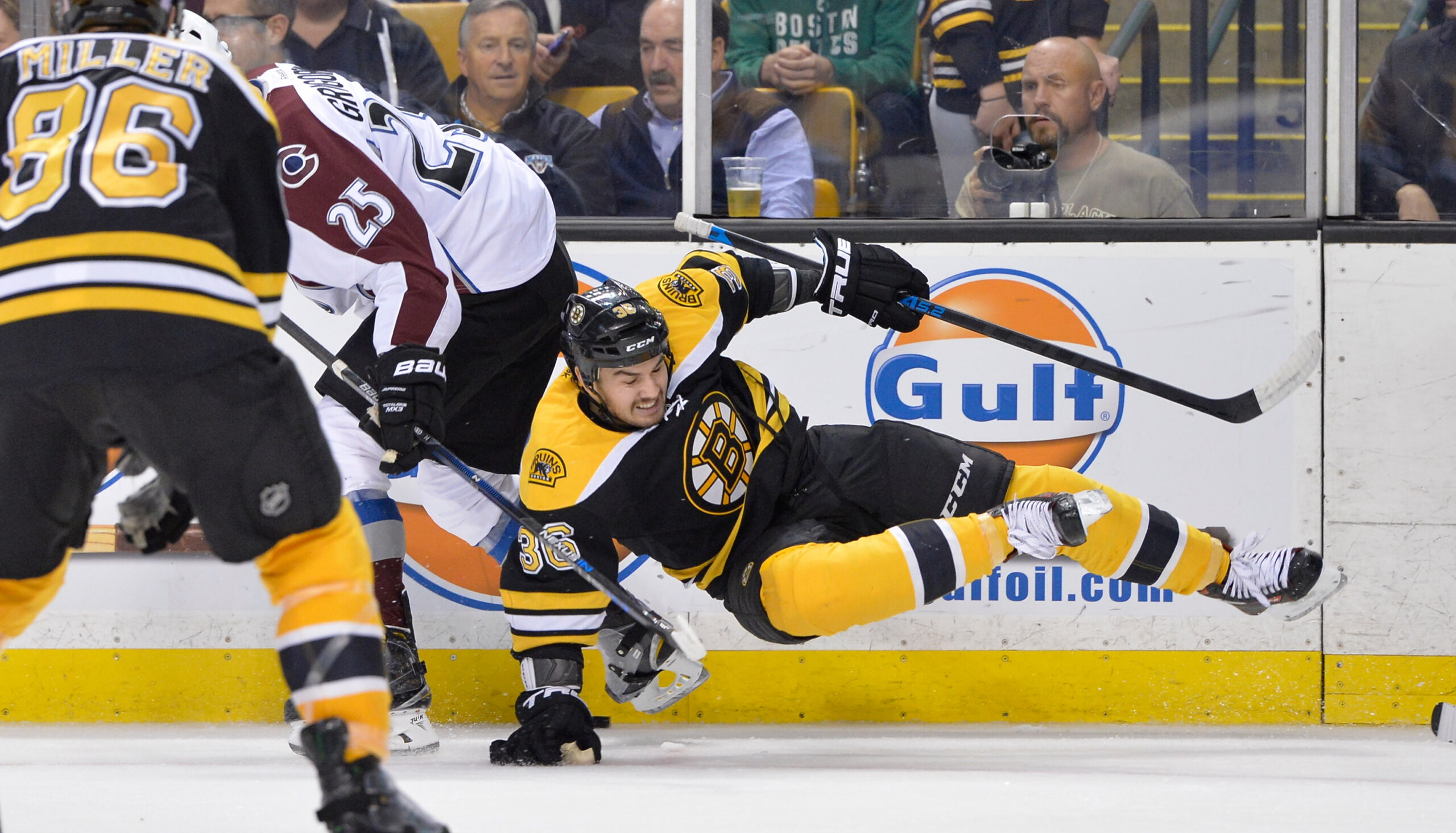Bruins Can’t Find Rhythm On Home Ice