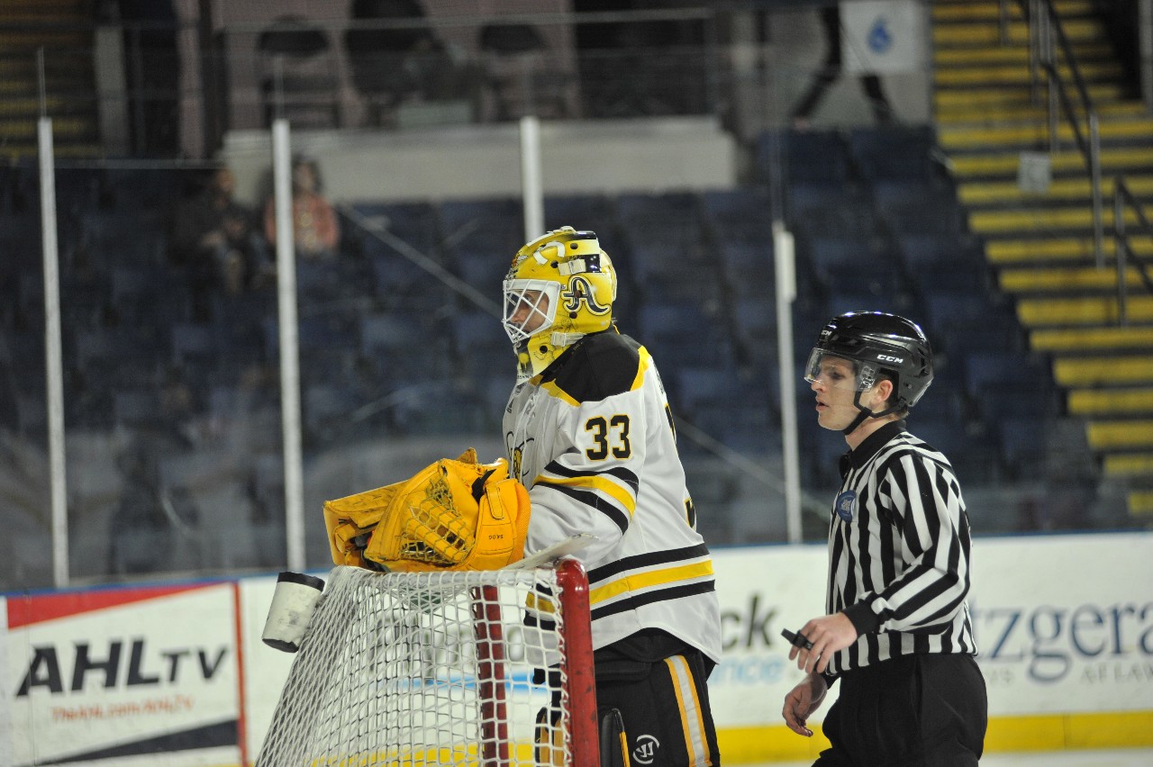 Yellow Jackets Outlast Sharks - Inside Hockey