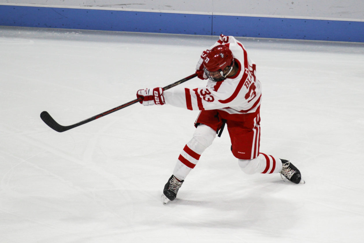 Daccord, Walker lead No. 17 ASU hockey past Boston University