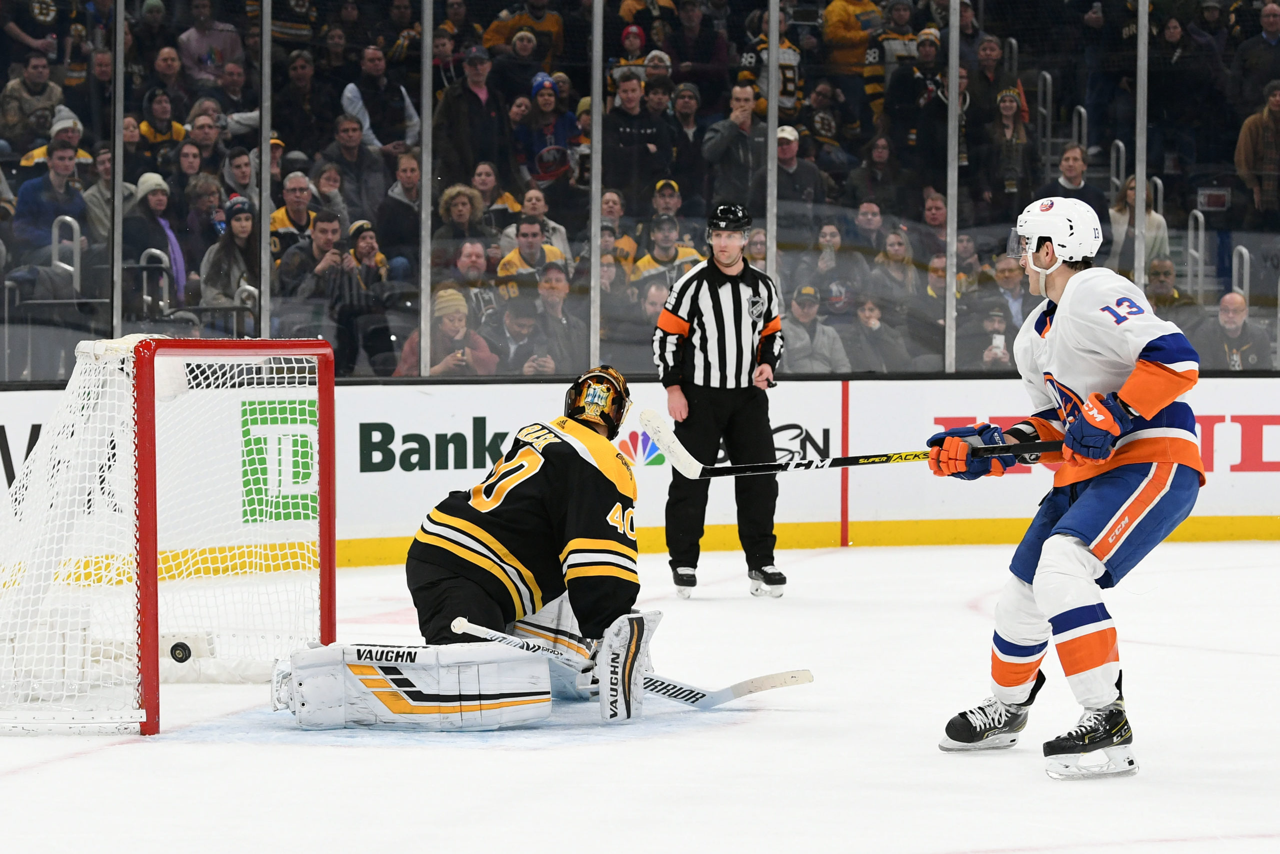 Shootouts Remain a Weakness as Bruins Fall to Isles