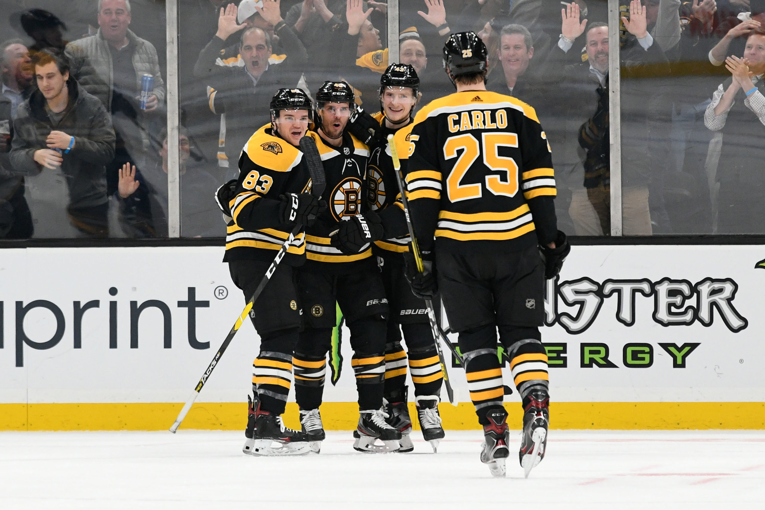 Third-Period Surge Lifts Bruins Over Golden Knights