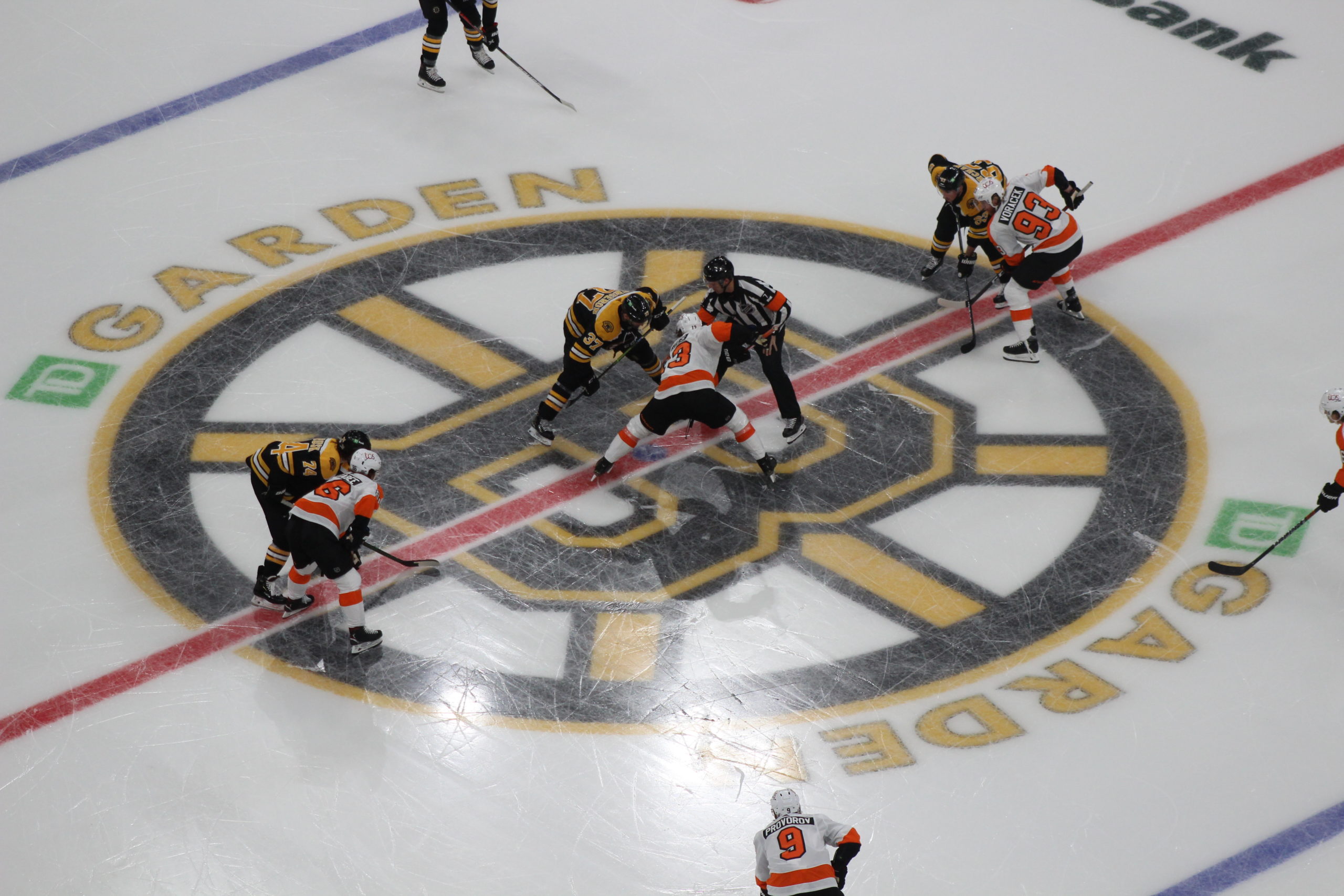 Bruins Outlast Flyers in Shoot-Out