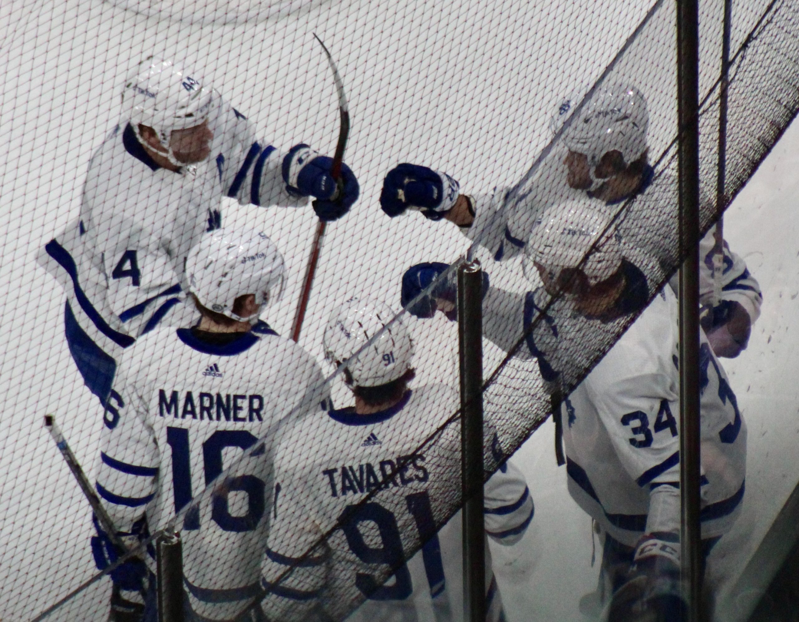 Maple Leafs Trounce Bruins 6-4